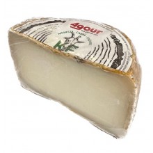 Half smoked goat cheese (Agour France)
